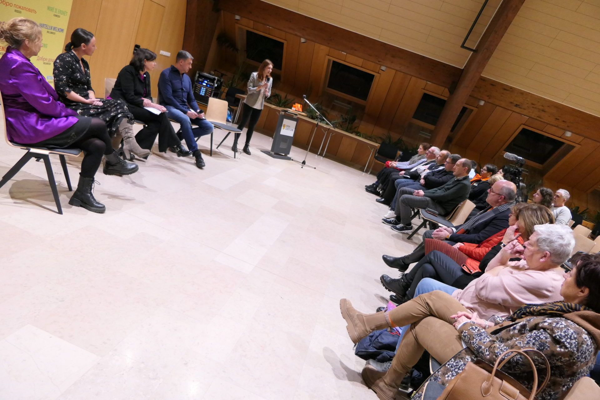 Table ronde « Haislech Gewalt – de Wee eraus »