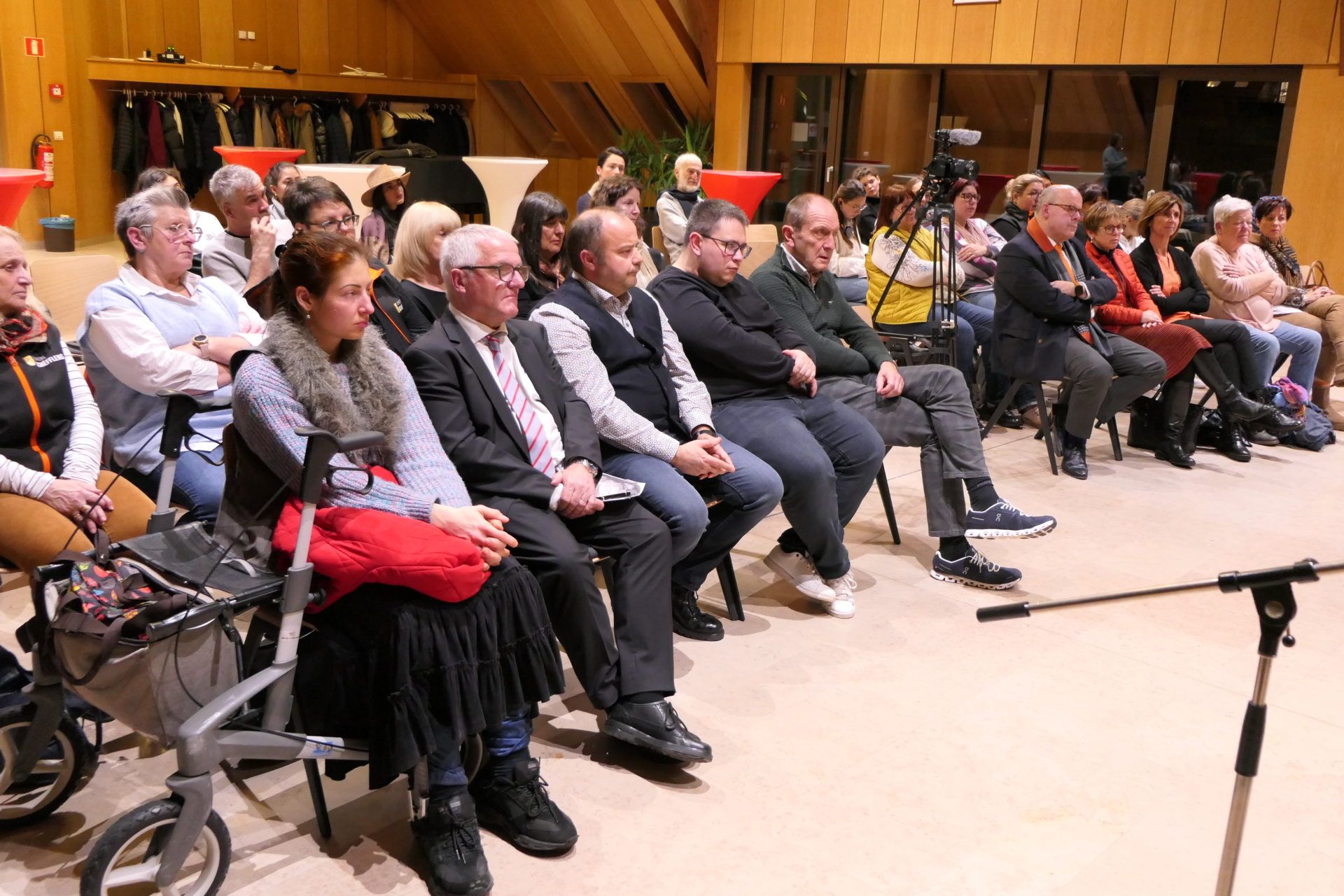 Table ronde « Haislech Gewalt – de Wee eraus »